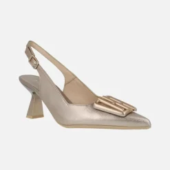 Zapatos corte salón destalonados Nova con adorno en la pala