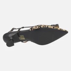 Zapatos corte salón destalonados en animal print leopardo