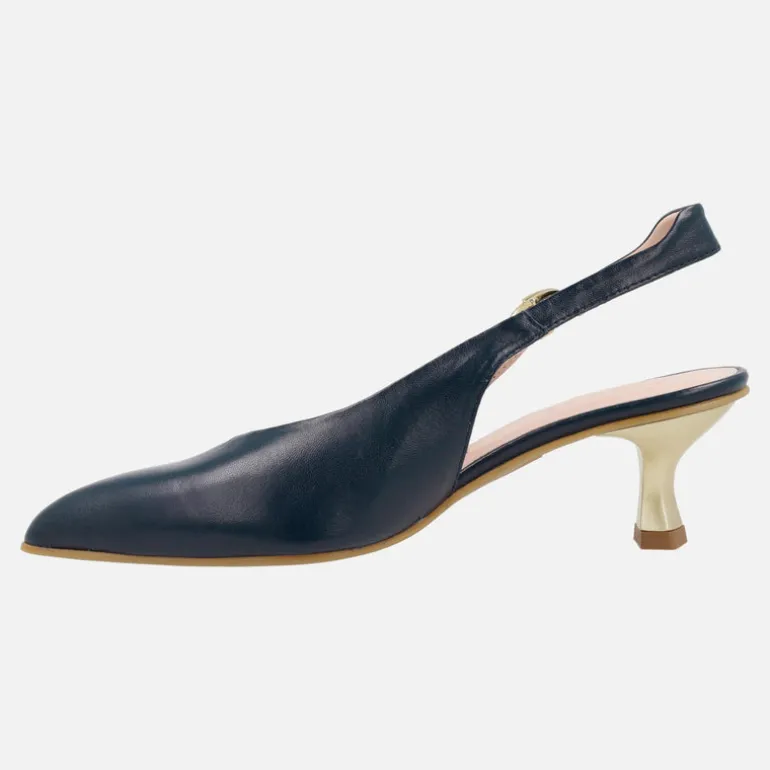 Zapatos corte salón destalonados con tacón bajo