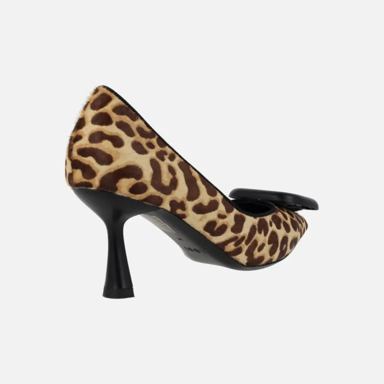 Zapatos corte salón en animal print leopardo Tuc-P