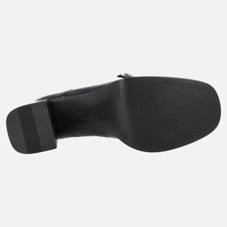 Zapatos corte salón en piel charol con tiras cruzadas y tacón alto