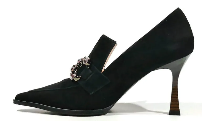 Zapatos de ante con copete y adorno Meidin