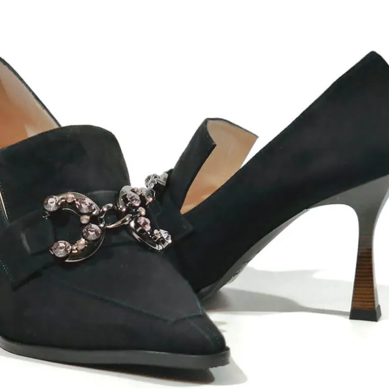 Zapatos de ante con copete y adorno Meidin