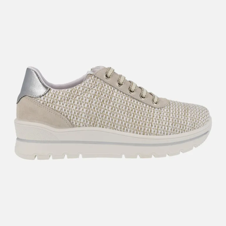 Zapatos de estilo deportivo con cordones en tejido rafia