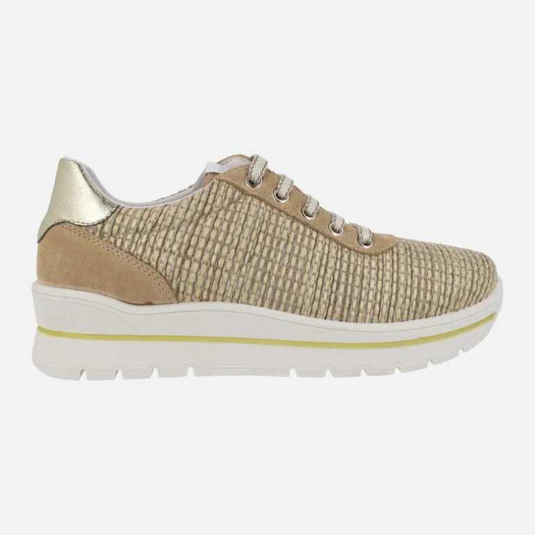 Zapatos de estilo deportivo con cordones en tejido rafia