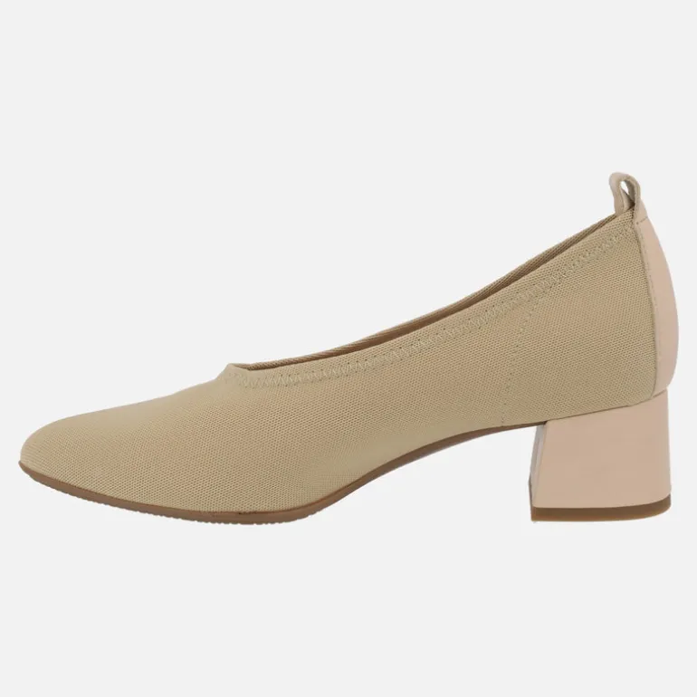 Zapatos de lycra corte salón con tacón bajo