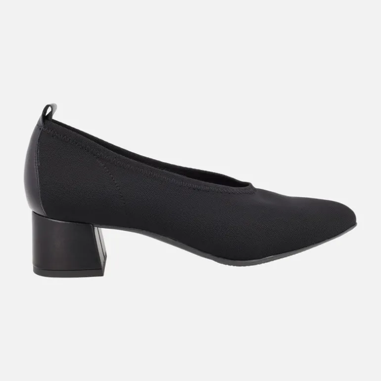 Zapatos de lycra corte salón con tacón bajo