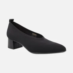 Zapatos de lycra corte salón con tacón bajo