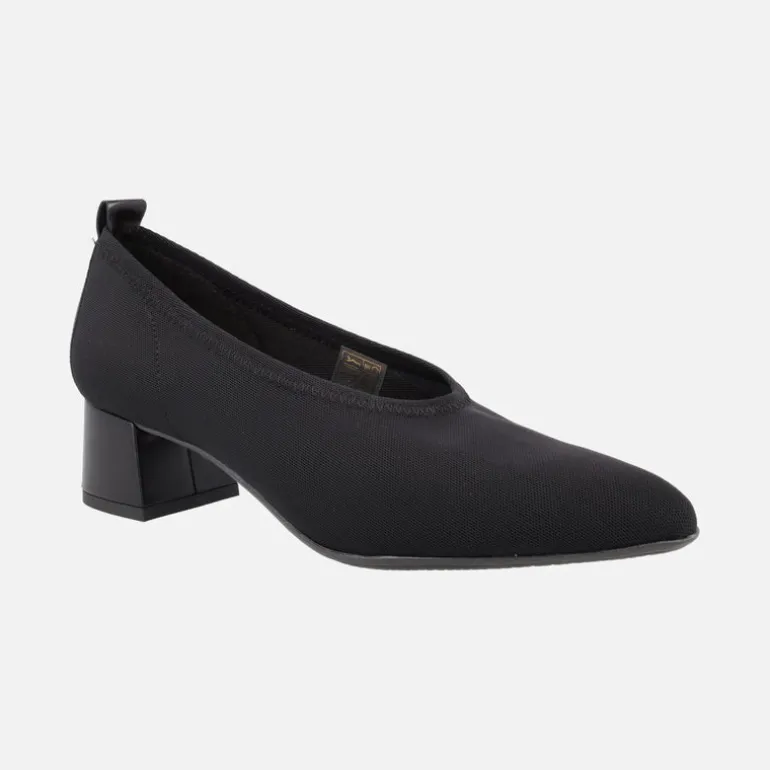 Zapatos de lycra corte salón con tacón bajo