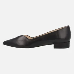 Zapatos de piel con tacón bajo y escote pico Breda