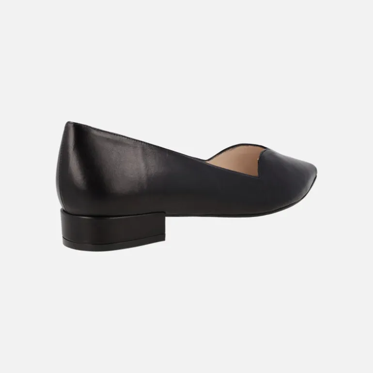 Zapatos de piel con tacón bajo y escote pico Breda