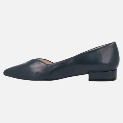 Zapatos de piel con tacón bajo y escote pico Breda