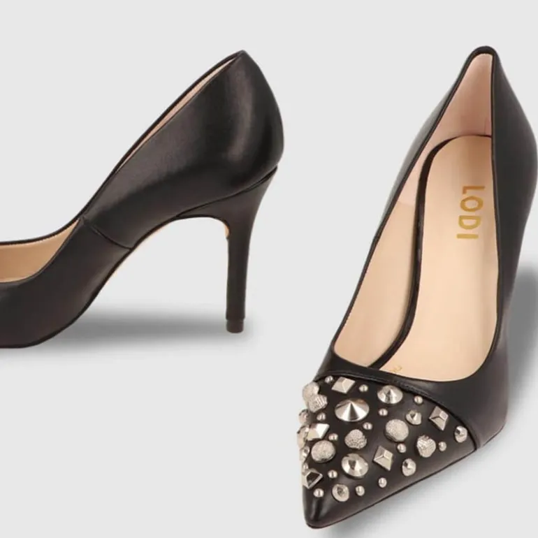 Zapatos de salón con puntera de tachas Sompo