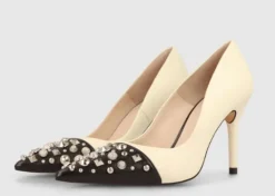 Zapatos de salón con puntera de tachas Sompo
