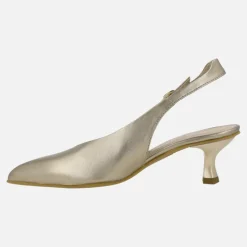 Zapatos de salón destalonados con tacón bajo en piel metalizada