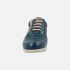 Zapatos deportivos de piel con dibujos troquelados