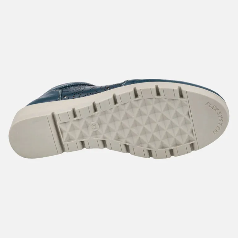 Zapatos deportivos de piel con dibujos troquelados