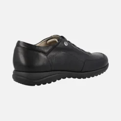 Zapatos deportivos de piel con cordones elásticos