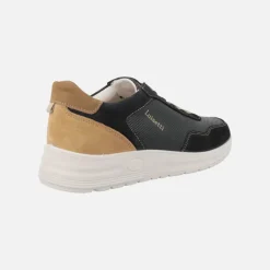 Zapatos deportivos en azul marino y camel con cordones elásticos