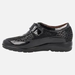 Zapatos deportivos en combinado negro con cierre de velcro