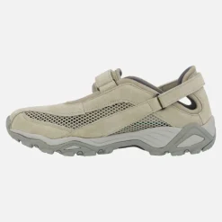 Zapatos deportivos en combinado de tejido y serraje con cierre de velcro