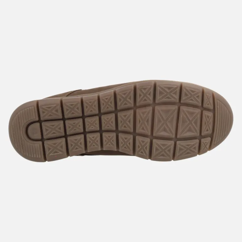 Zapatos deportivos en piel nobuck con cordones para hombre