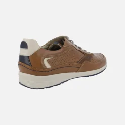 Zapatos deportivos Jaden con cordones y detalle de picados