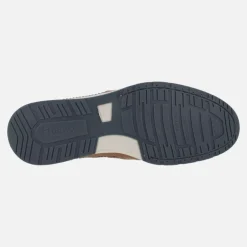 Zapatos deportivos Jaden con cordones y detalle de picados