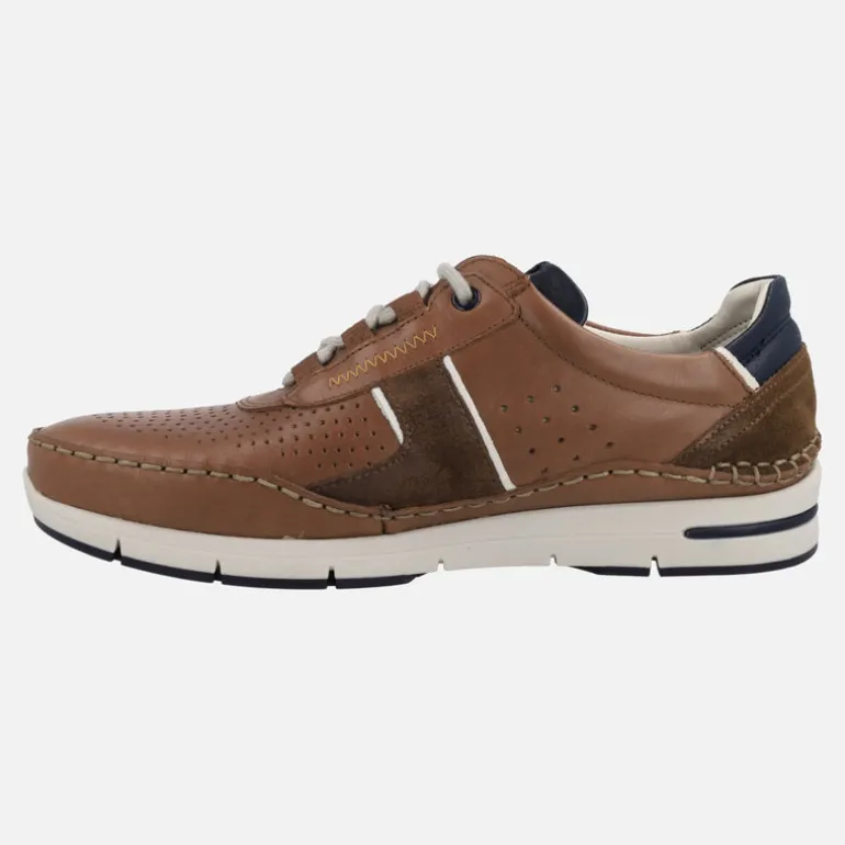 Zapatos deportivos para hombre con detalle de picados