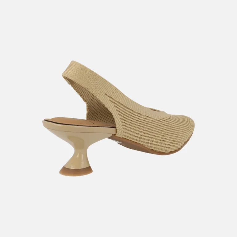 Zapatos destalonados corte salón en tejido