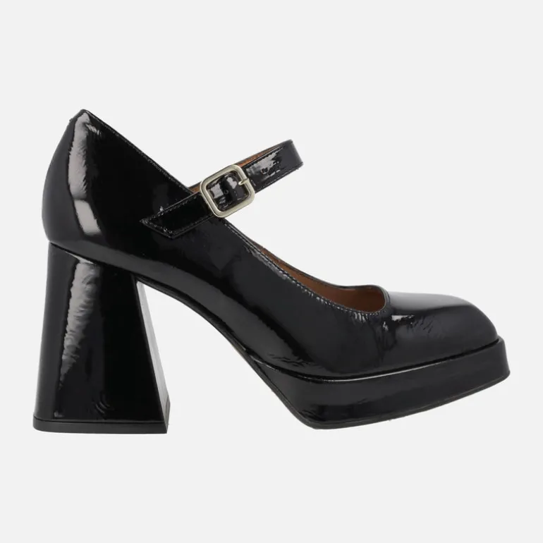 Zapatos Mary jane en charol negro con tacón alto y plataforma