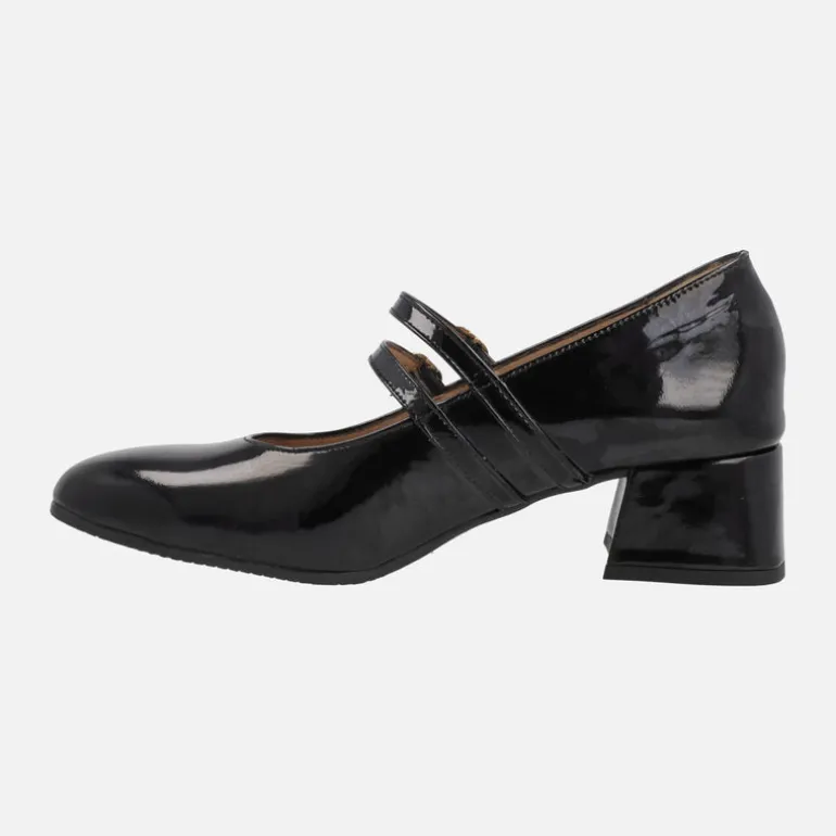 Zapatos mary jane en charol negro con dos pulseras y tacón medio