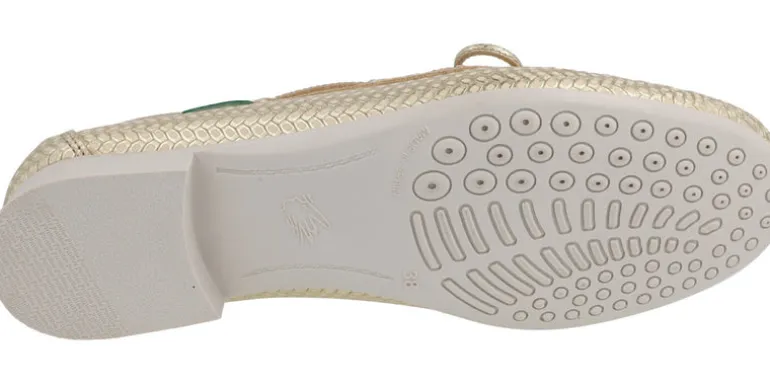Zapatos mocasines de piel grabada con adorno de lazo