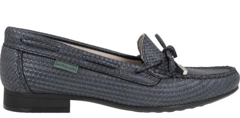 Zapatos mocasines de piel grabada con adorno de lazo