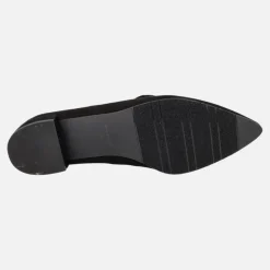 Zapatos negros de ante escotados con cordones