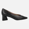 Zapatos negros de piel corte salón con tacón geométrico