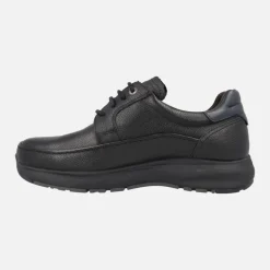 Zapatos negros de piel con cordones y membrana Fluchos tex