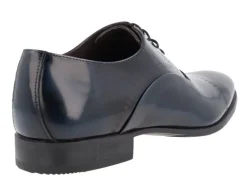 Zapatos oxford para hombre en piel antick con dibujos grabados