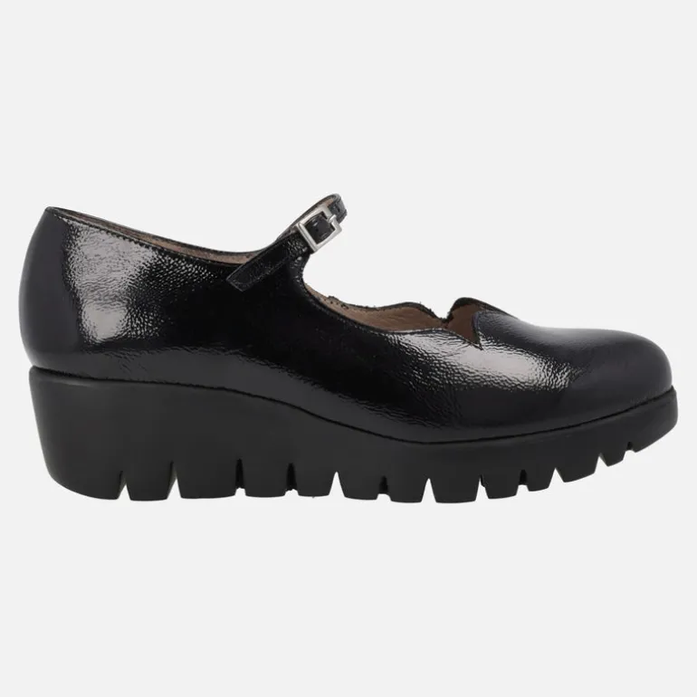 Zapatos para mujer en charol negro Wonders Sevilla