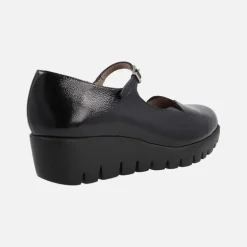 Zapatos para mujer en charol negro Wonders Sevilla