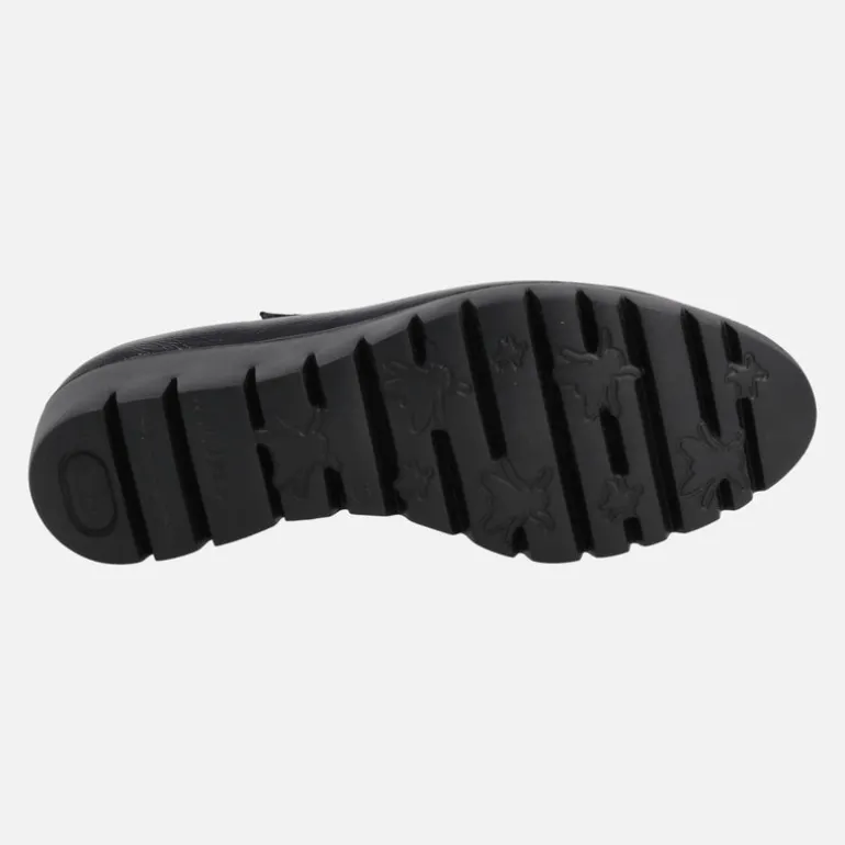 Zapatos para mujer en charol negro Wonders Sevilla