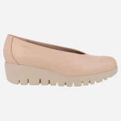 Zapatos rosas de piel con cuña Extralight Wonders FLY