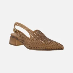 Zapatos trenzados de piel destalonados con copete