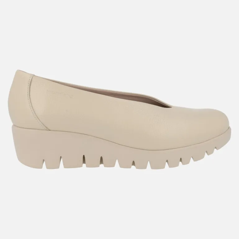 Zapatos Wonders Fly en piel crema