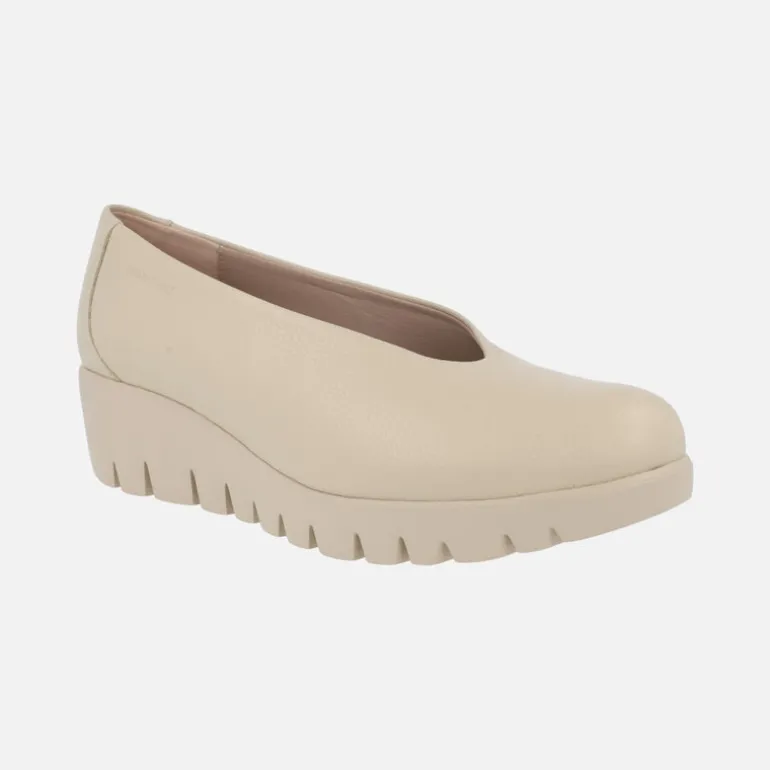 Zapatos Wonders Fly en piel crema