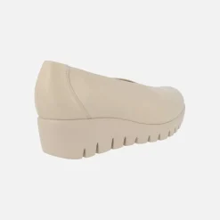Zapatos Wonders Fly en piel crema