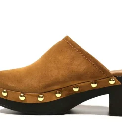 Zueco mujer de serraje cuero con tachas y plataforma