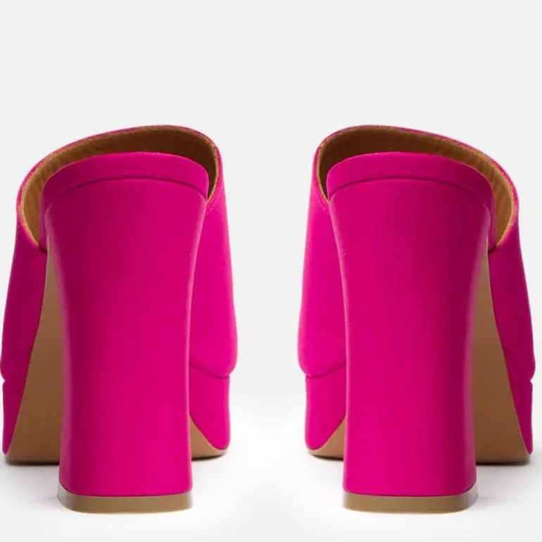 Zueco raso fucsia con plataforma para mujer