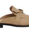 Zuecos de piel camel con detalle de nudo