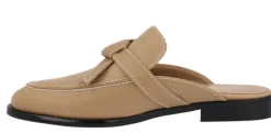 Zuecos de piel camel con detalle de nudo